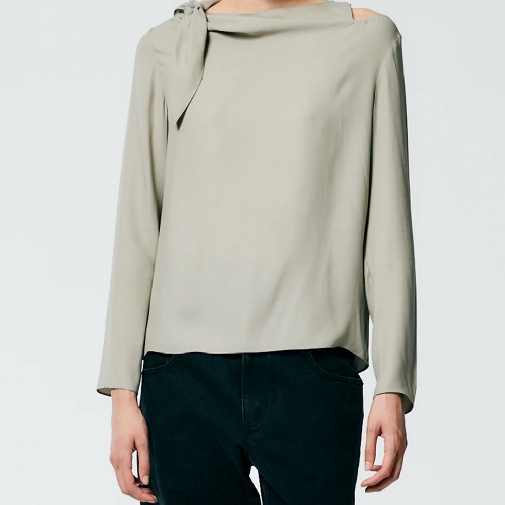 Tibi Crepe Top in light grey. Minimalist luxury. Excellent condition